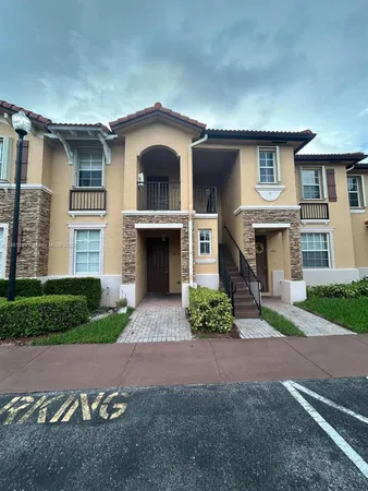 $1,950 | 1650 Northeast 33rd Avenue, Unit 2057, Homestead, FL 33033