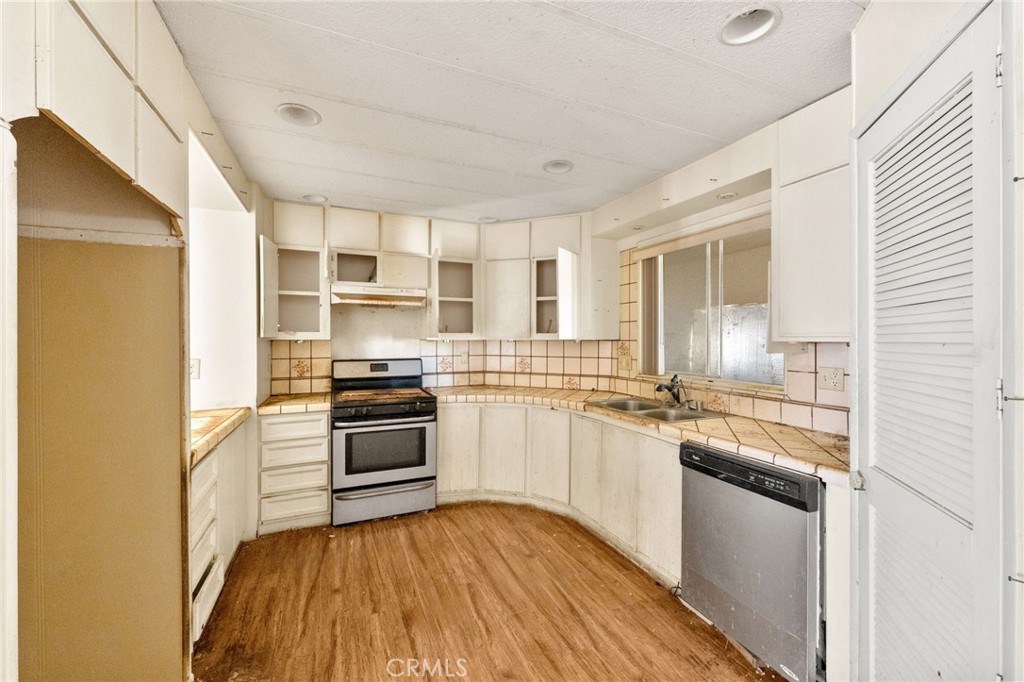 36990 Cambria Road Lucerne Valley, CA 92356 - Photo 19 of 47