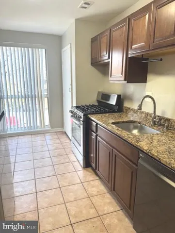 $1,650 | 5606 Bloomfield Drive, Unit 101, Alexandria, VA 22312