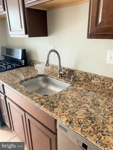 $1,650 | 5606 Bloomfield Drive, Unit 101, Alexandria, VA 22312