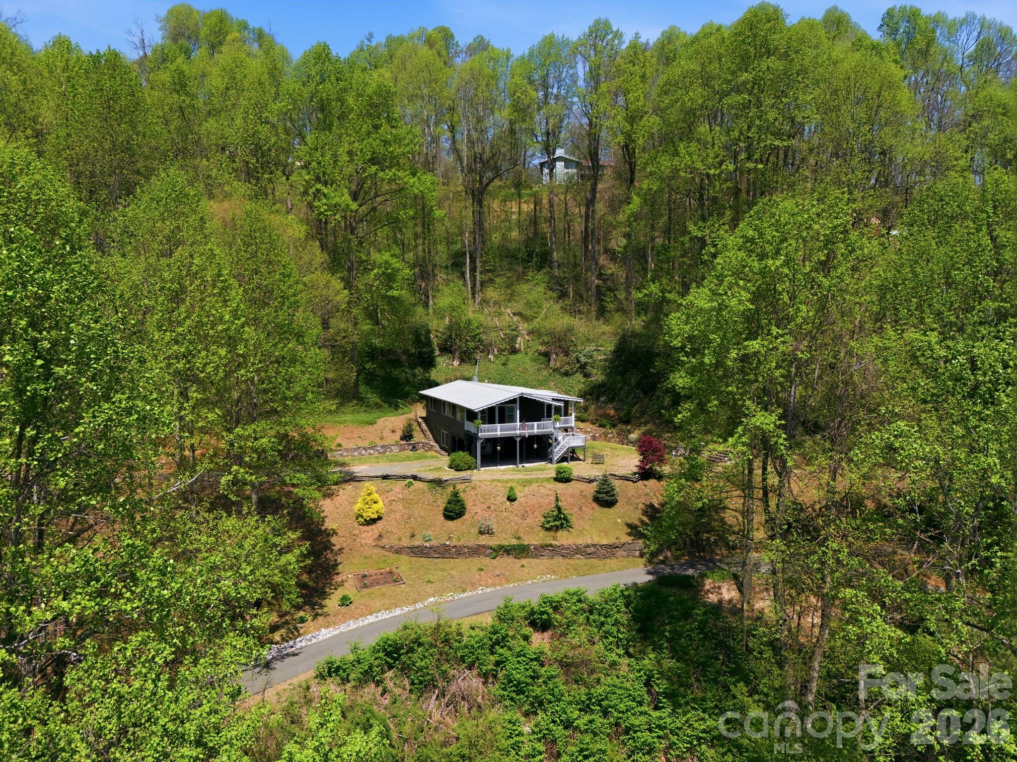199 Alpine Drive Marion, NC 28752 - Photo 7 of 44