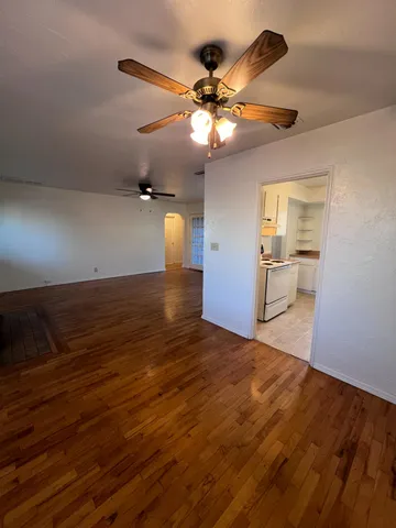 $1,100 | 737 East Shields Avenue, Fresno, CA 93704