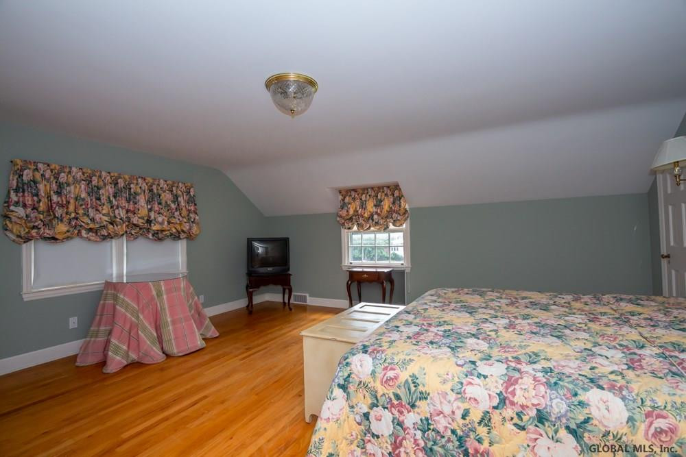 8 Tudor Road Albany, NY 12203 - Photo 13 of 25 Photo 13