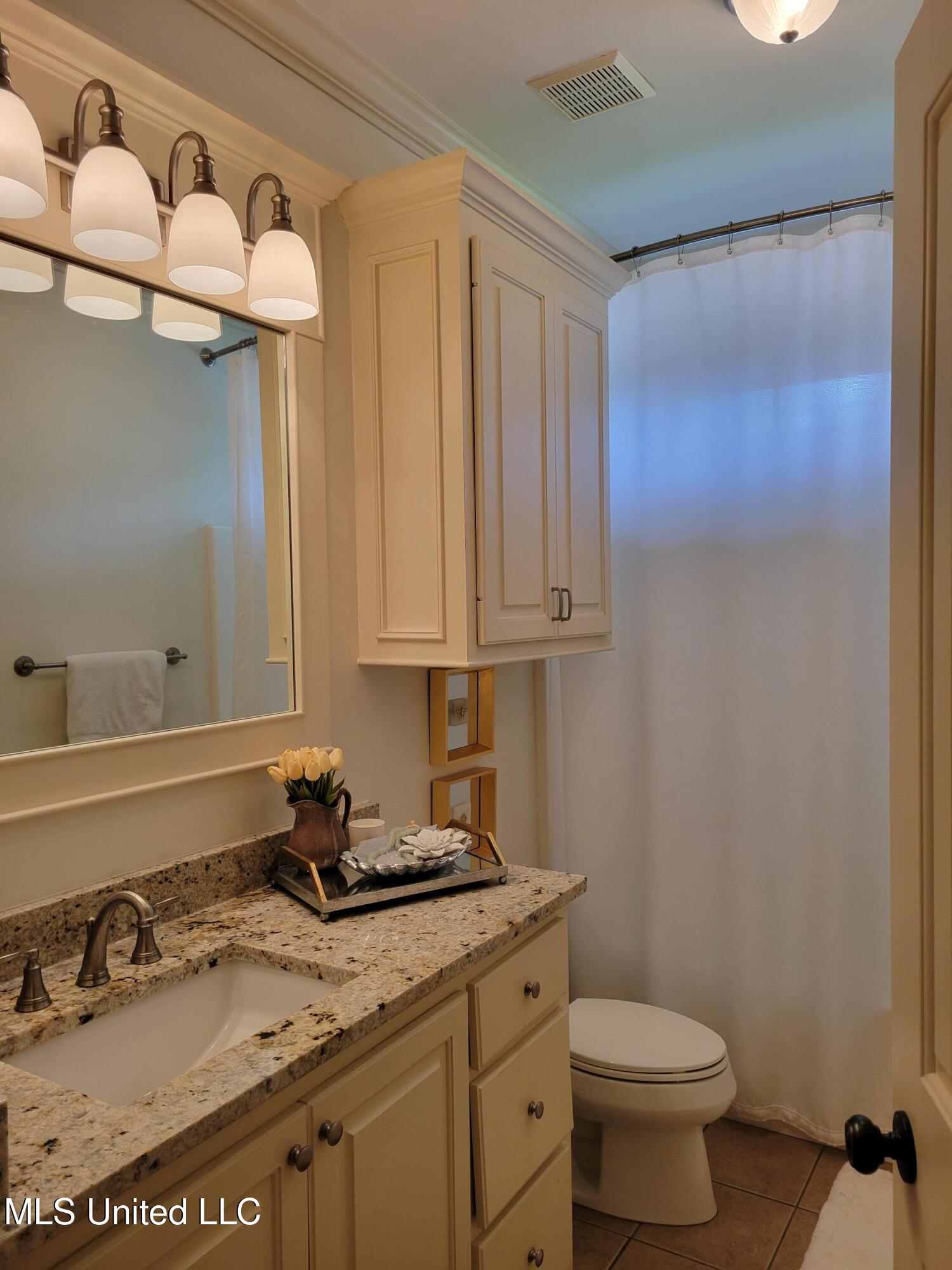 506 Hazelton Drive Madison, MS 39110 - Photo 26 of 49 20250925_122612