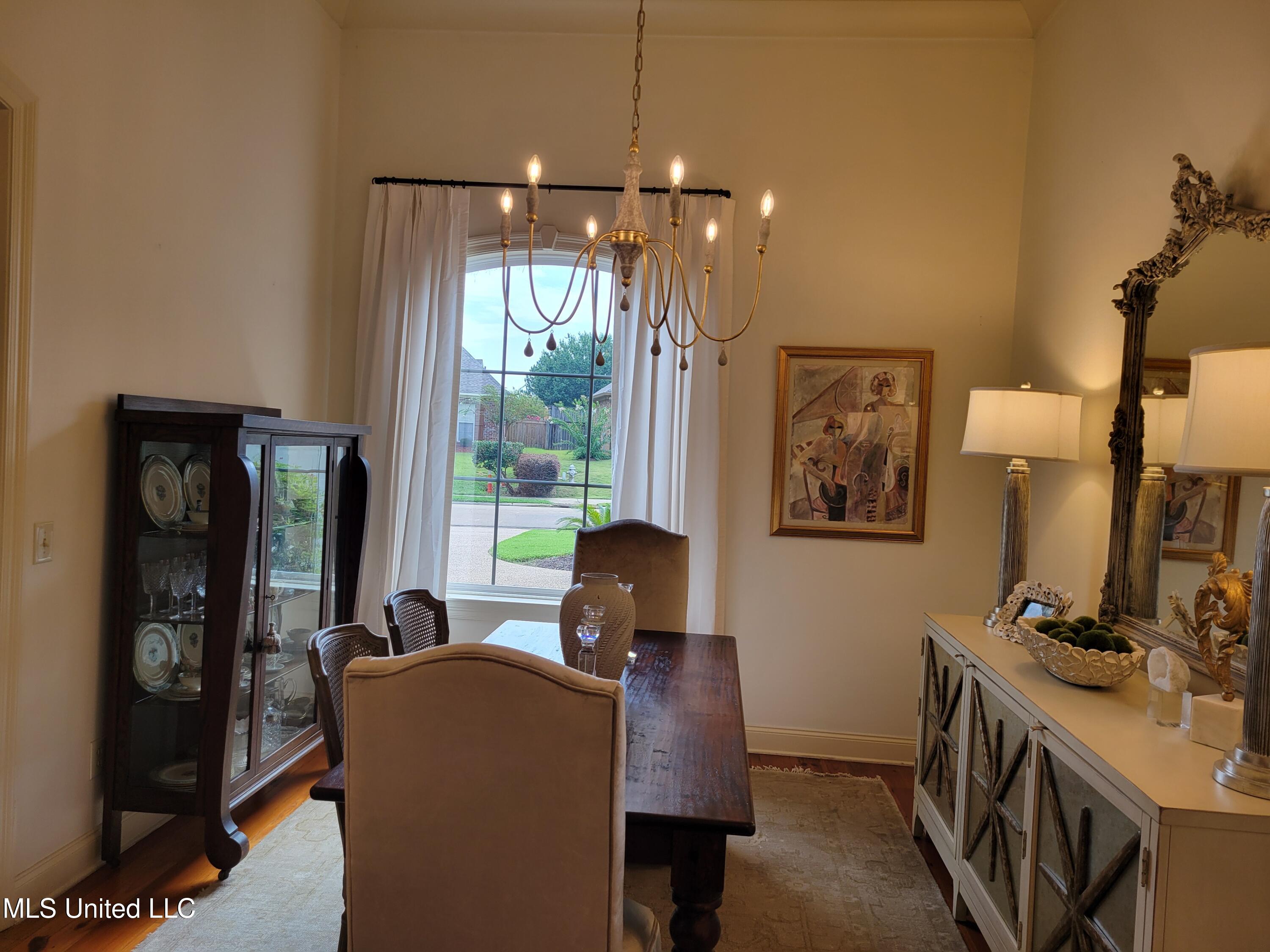 506 Hazelton Drive Madison, MS 39110 - Photo 3 of 49 20250801_102759