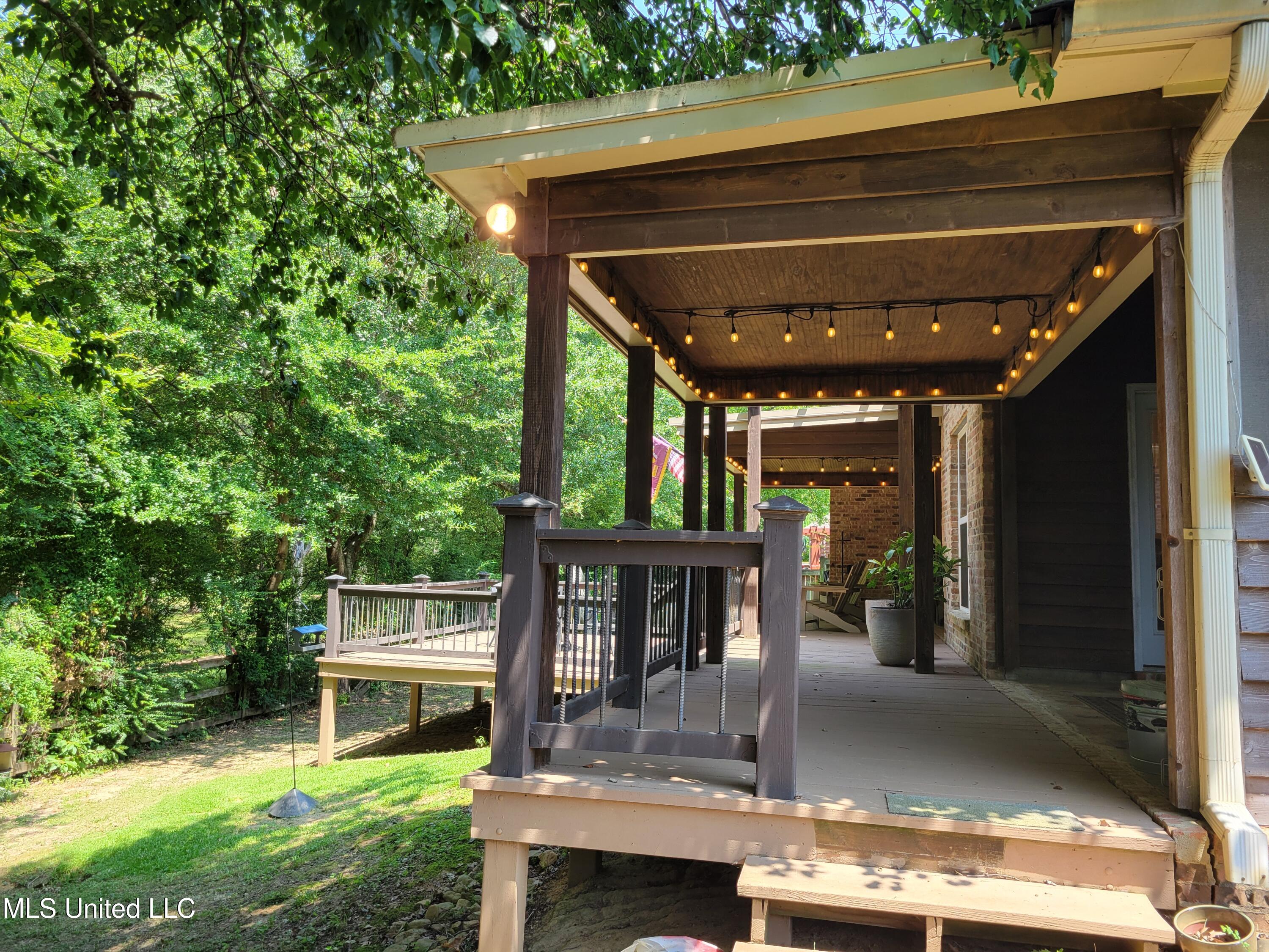 506 Hazelton Drive Madison, MS 39110 - Photo 35 of 49 20250731_115339