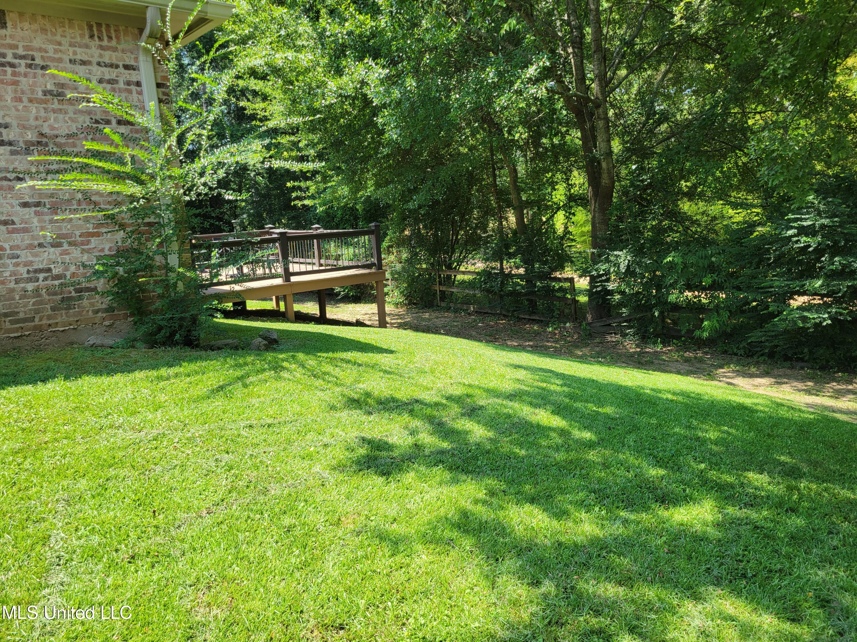 506 Hazelton Drive Madison, MS 39110 - Photo 40 of 49 20250731_115544