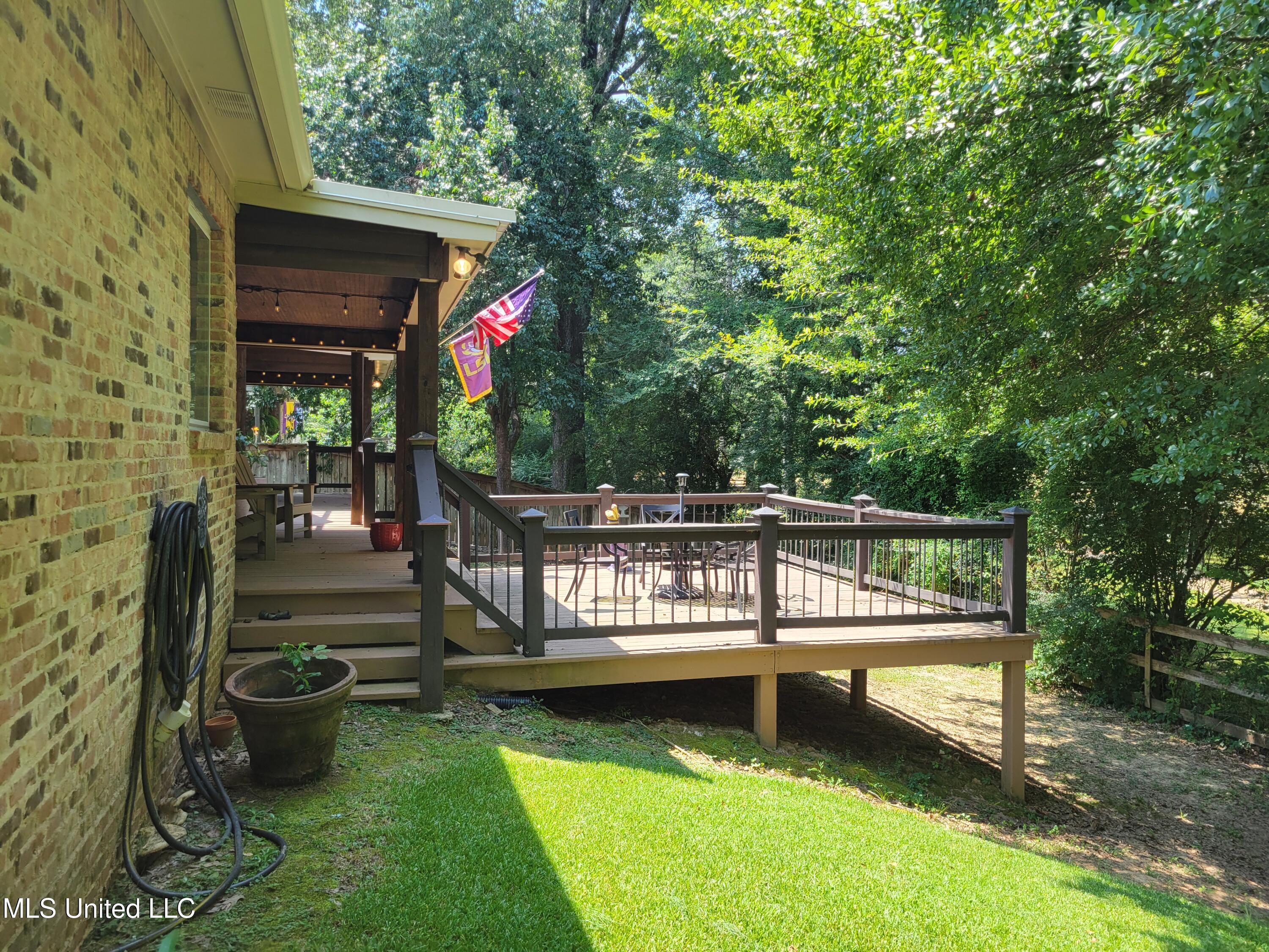 506 Hazelton Drive Madison, MS 39110 - Photo 41 of 49 20250731_115553