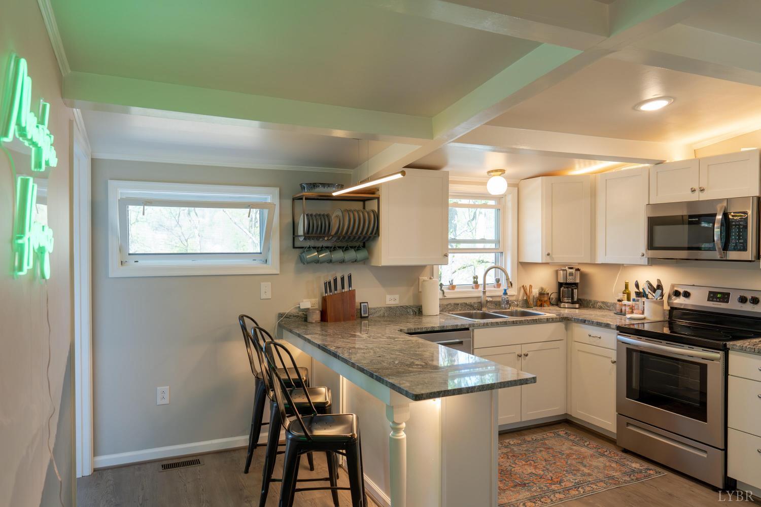 892 Franklin Creek Road Amherst, VA 24521 - Photo 7 of 32