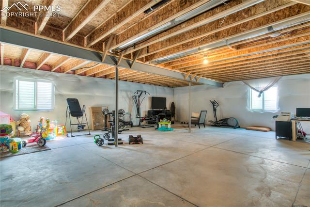 5800 Desert Inn Loop Elizabeth, CO 80107 - Photo 35 of 48 Gallery Image 35