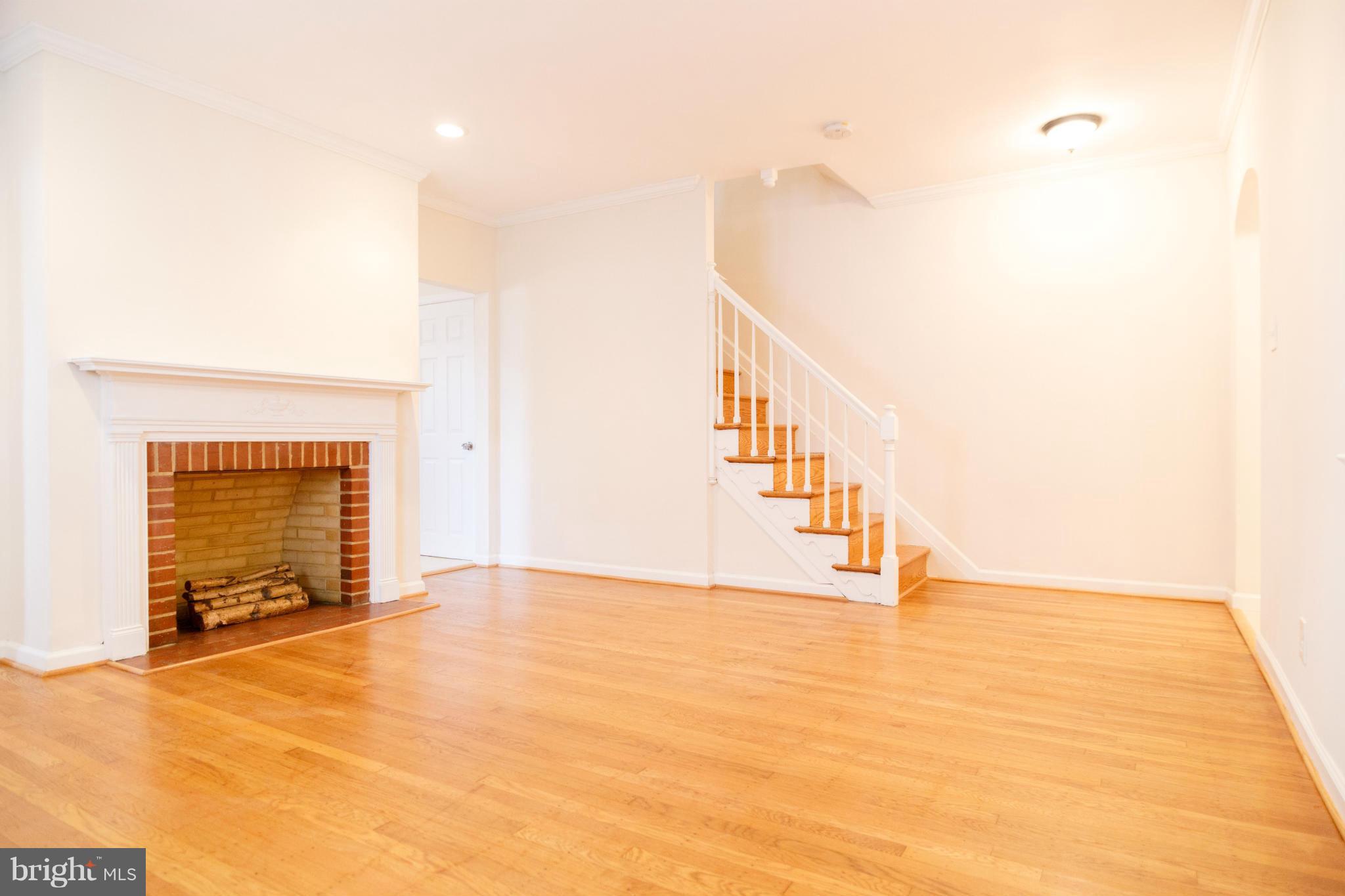 3623 Rosedale Road Baltimore, MD 21215 - Photo 5 of 20 Living Room