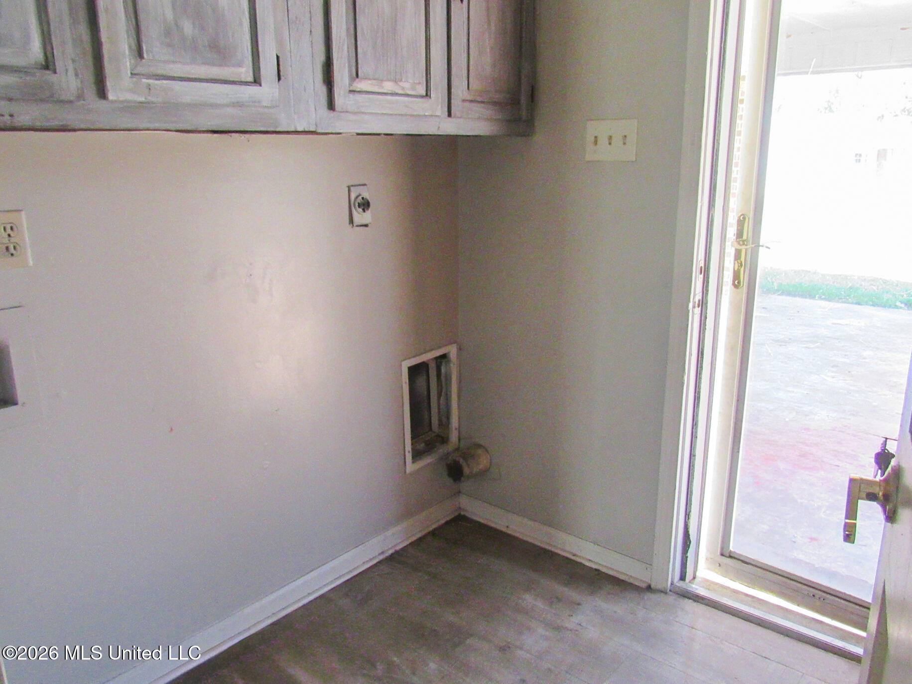 502 Browns Ferry Road Senatobia, MS 38668 - Photo 3 of 22 IMG_6384