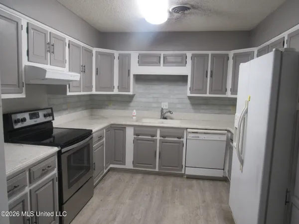 $159,900 | 502 Browns Ferry Road, Senatobia, MS 38668