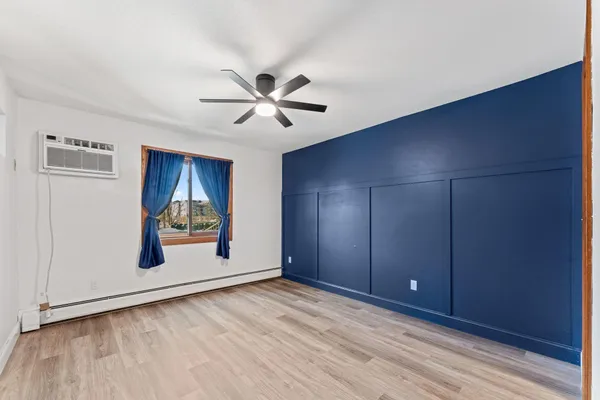 $159,900 | 2700 Oxford Street North, Unit 101, St. Paul, MN 55113