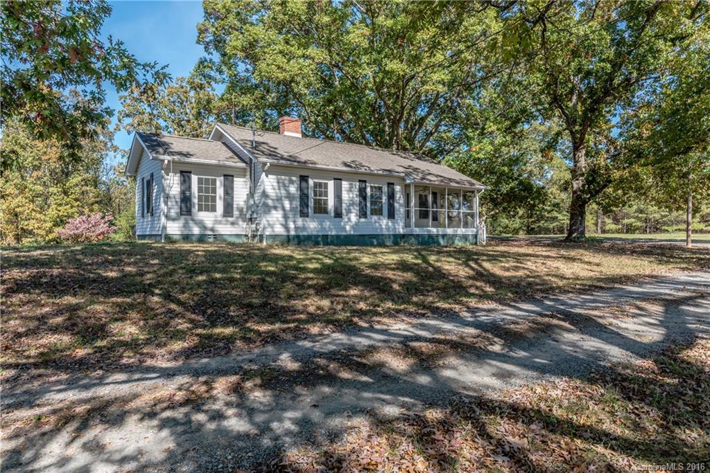 2090 State Rd S-46-149 Clover, SC 29710 - Photo 1 of 24
