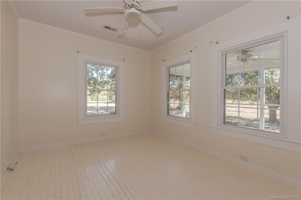 2090 State Rd S-46-149 Clover, SC 29710 - Photo 16 of 24