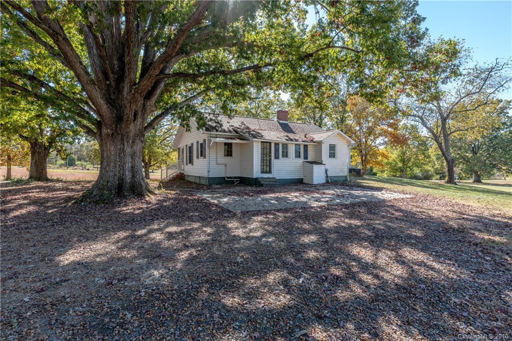 2090 State Rd S-46-149 Clover, SC 29710 - Photo 22 of 24
