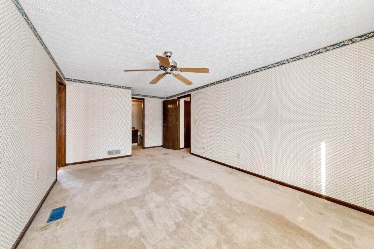 529 Clotts Road Columbus, OH 43230 - Photo 22 of 40 5D9A4791.jpg-SMALL