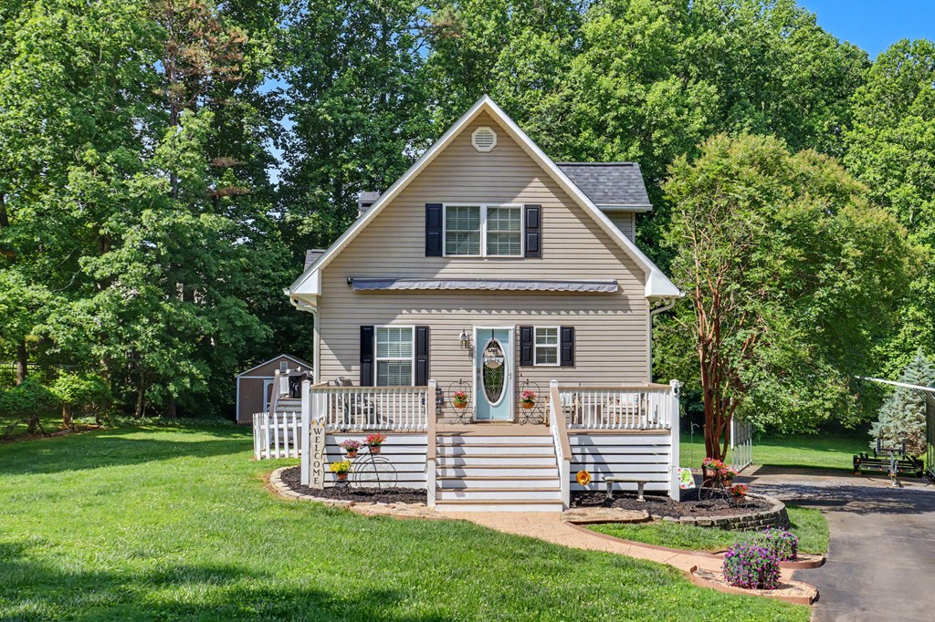 2255 Thunder Oak Road Young Harris, GA 30582 - Photo 10 of 85