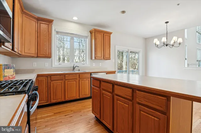 $925,000 | 913 Grandview Drive, Exton, PA 19341