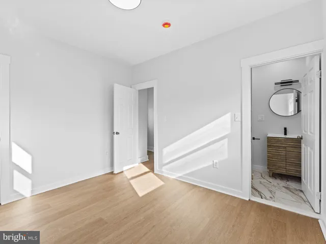 $450,000 | 507 Vetterlein Avenue, Hamilton, NJ 08619