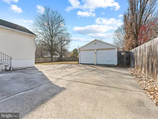 $450,000 | 507 Vetterlein Avenue, Hamilton, NJ 08619