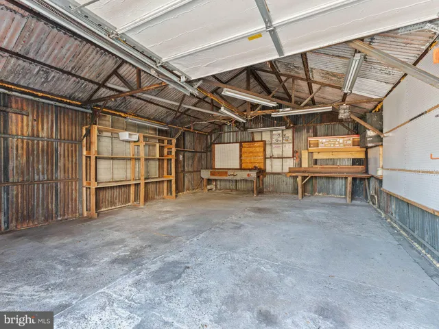 $450,000 | 507 Vetterlein Avenue, Hamilton, NJ 08619