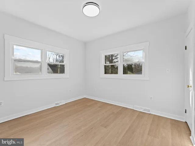 $450,000 | 507 Vetterlein Avenue, Hamilton, NJ 08619