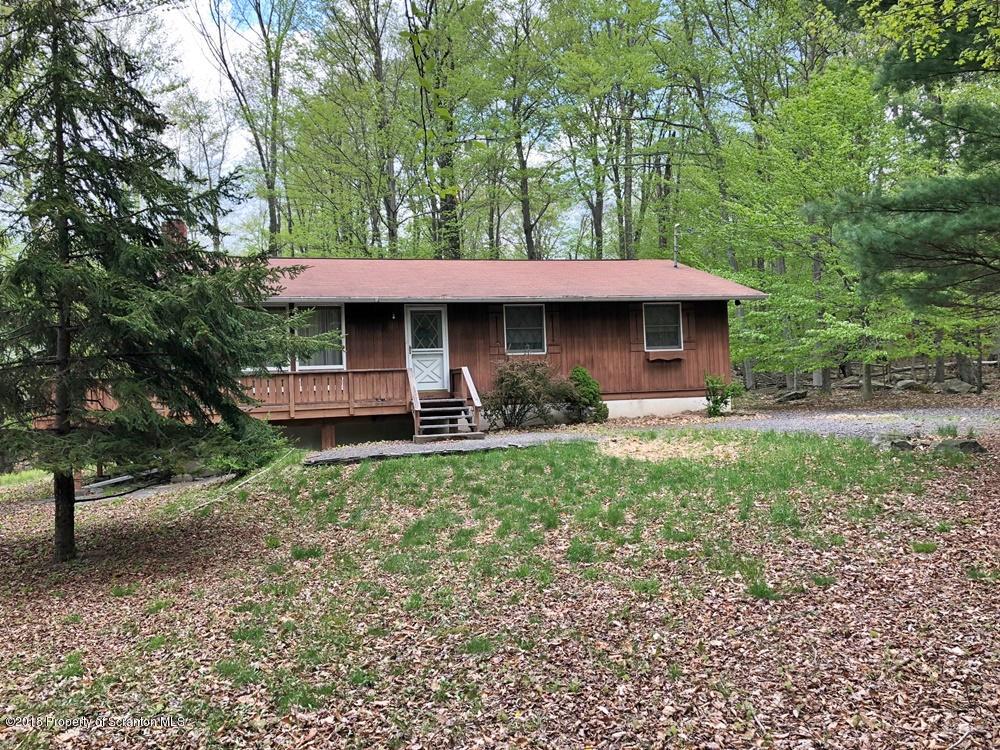 17 Tamarack Road Gouldsboro, PA 18424 - Photo 2 of 23