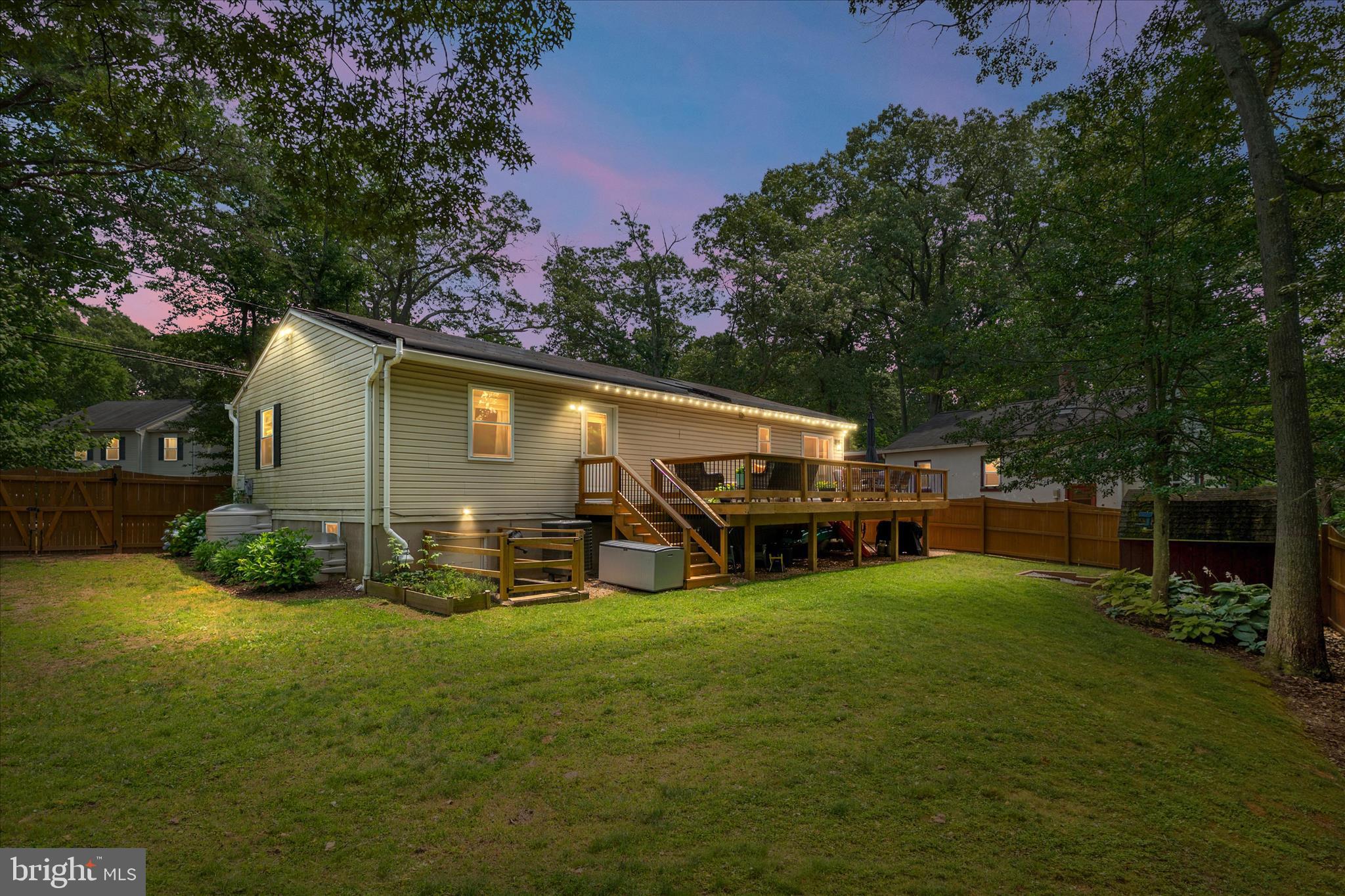 637 Hollywood Road Severna Park, MD 21146 - Photo 2 of 63