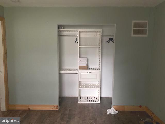 515 Mt Royal Road Sewell, NJ 08080 - Photo 17 of 35 Rear bedroom/primary or office