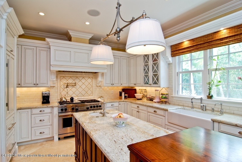 339 Garden Road Palm Beach, FL 33480 - Photo 8 of 15 Kitchen