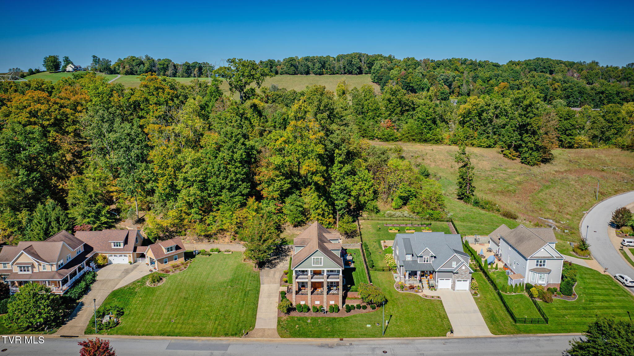 2338 Edinburgh Channel Road Kingsport, TN 37664 - Photo 77 of 87 102