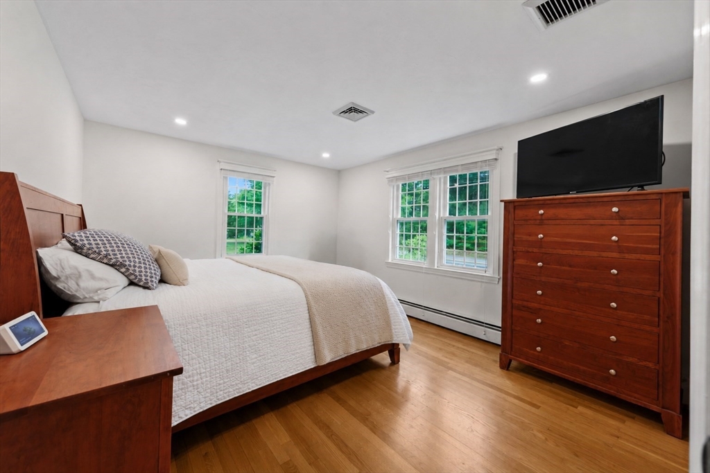 106 White Rock Road Yarmouth, MA 02675 - Photo 7 of 38