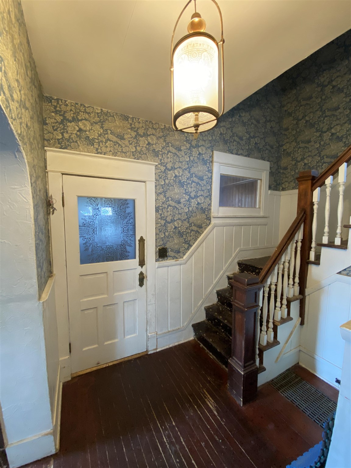 2131 Hickory Grove Road Davenport, IA 52804 - Photo 14 of 22 Gallery Image 14