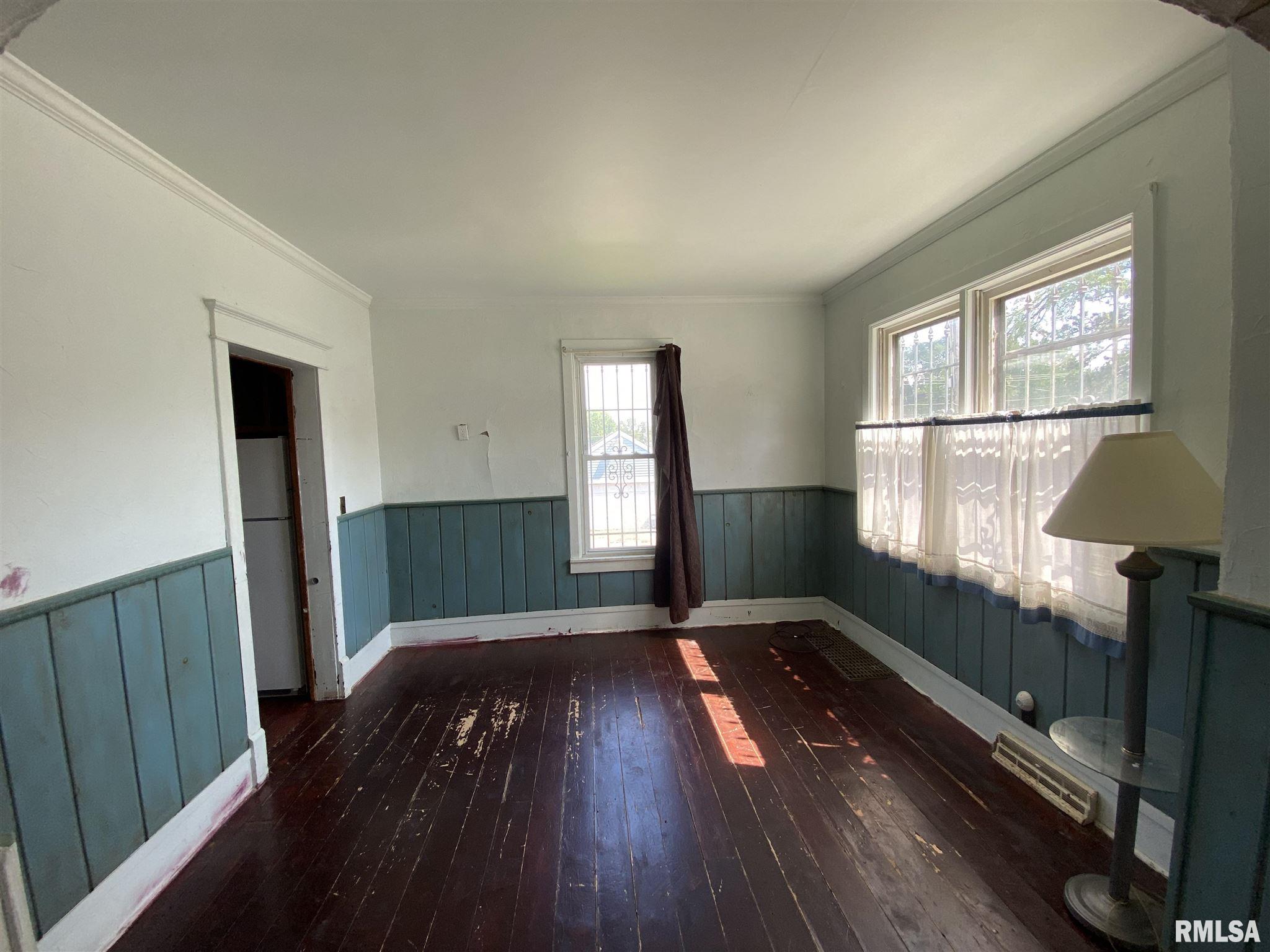2131 Hickory Grove Road Davenport, IA 52804 - Photo 8 of 22 Gallery Image 8