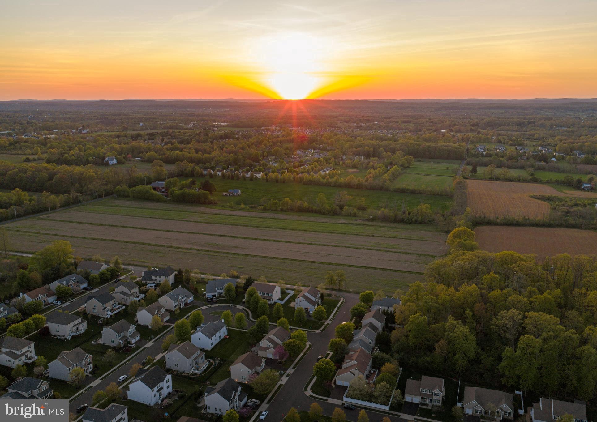 419 Townsend Drive Perkasie, PA 18944 - Photo 4 of 37