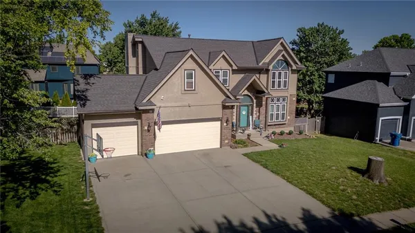 $480,000 | 1437 Coventry Lane, Liberty, MO 64068