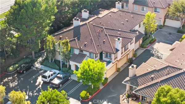 $720,000 | 900 Solvay Aisle, Irvine, CA 92606
