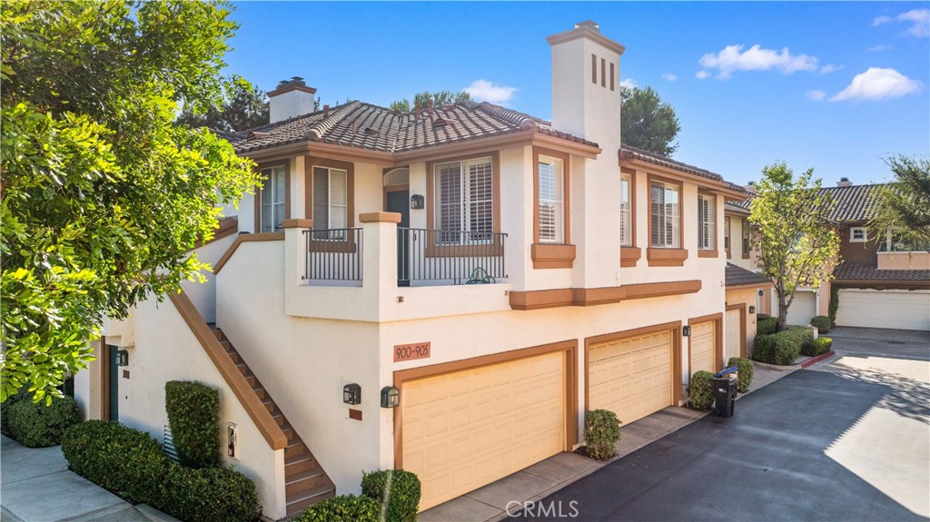 900 Solvay Aisle Irvine, CA 92606 - Photo 2 of 23