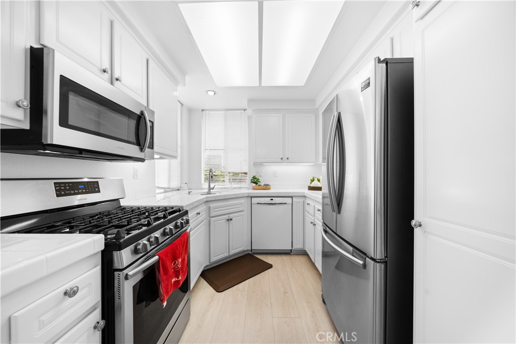 900 Solvay Aisle Irvine, CA 92606 - Photo 10 of 23