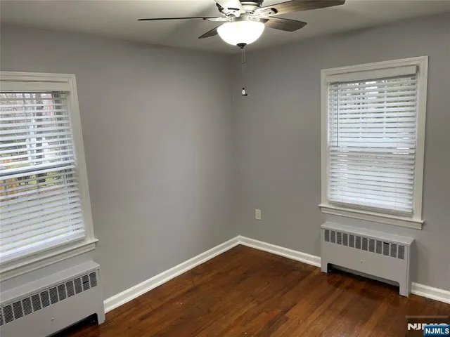 $1,250,000 | 9 Cottage Lane, Upper Saddle River, NJ 07458