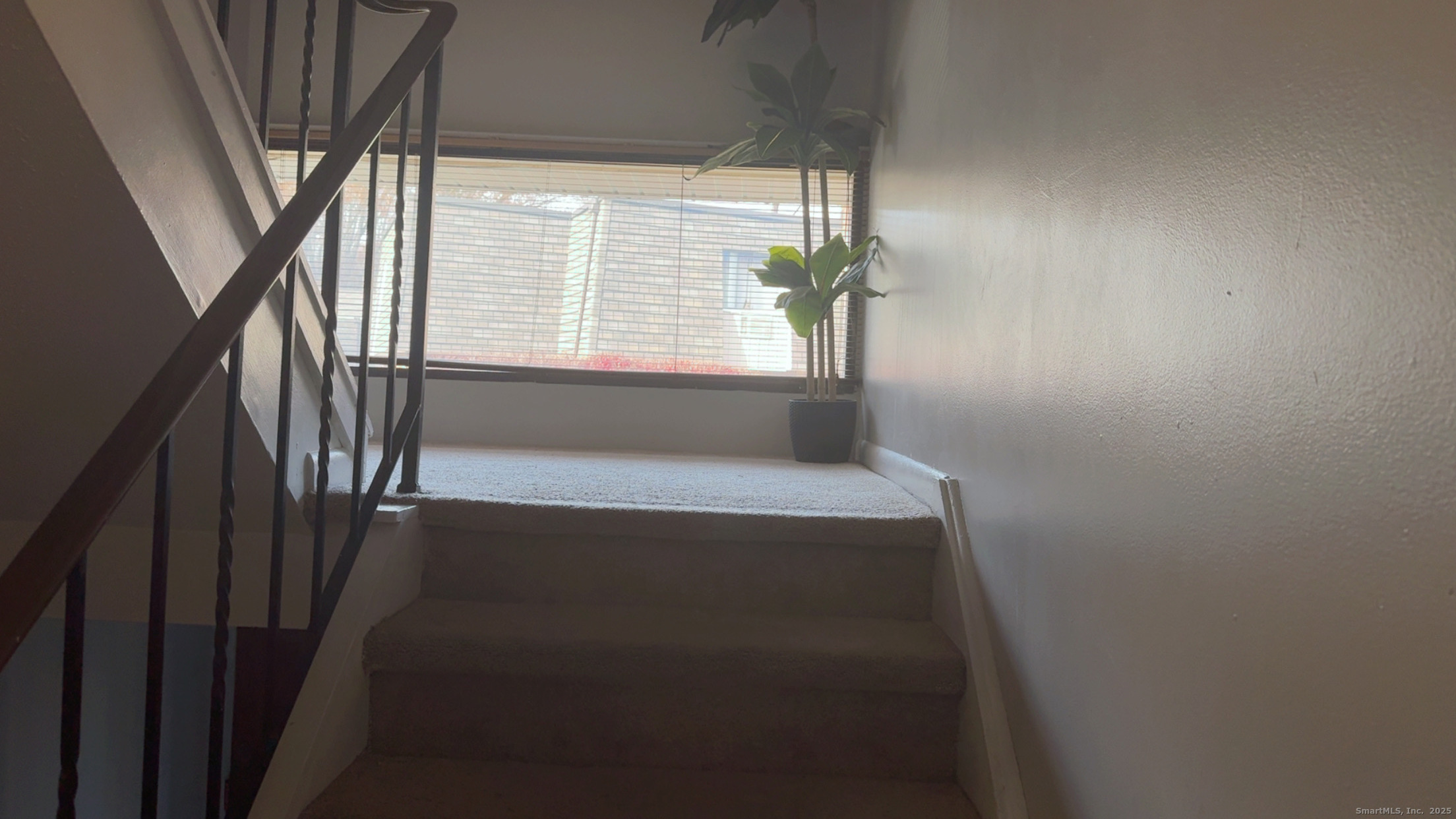268 High Path Road, Unit 268 Windsor, CT 06095 - Photo 7 of 16 a view of entryway