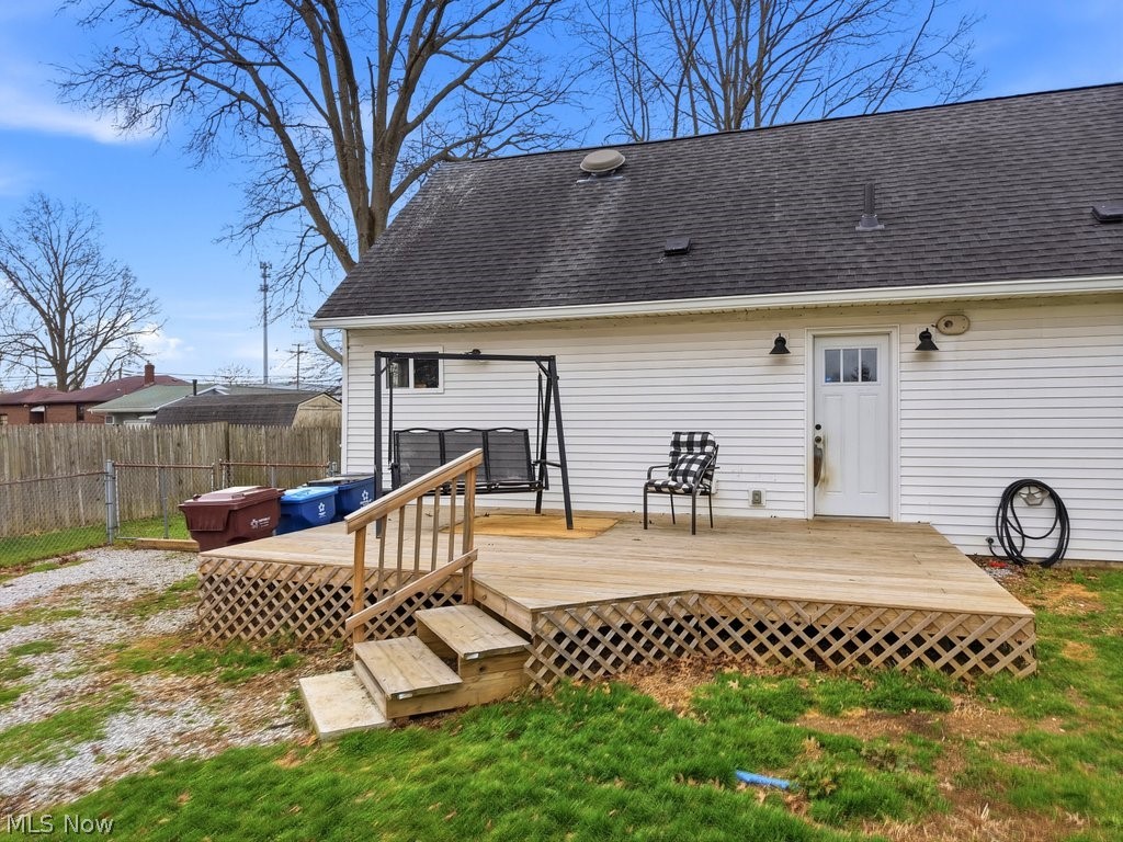 747 Killian Road Akron, OH 44319 - Photo 35 of 39 Back deck