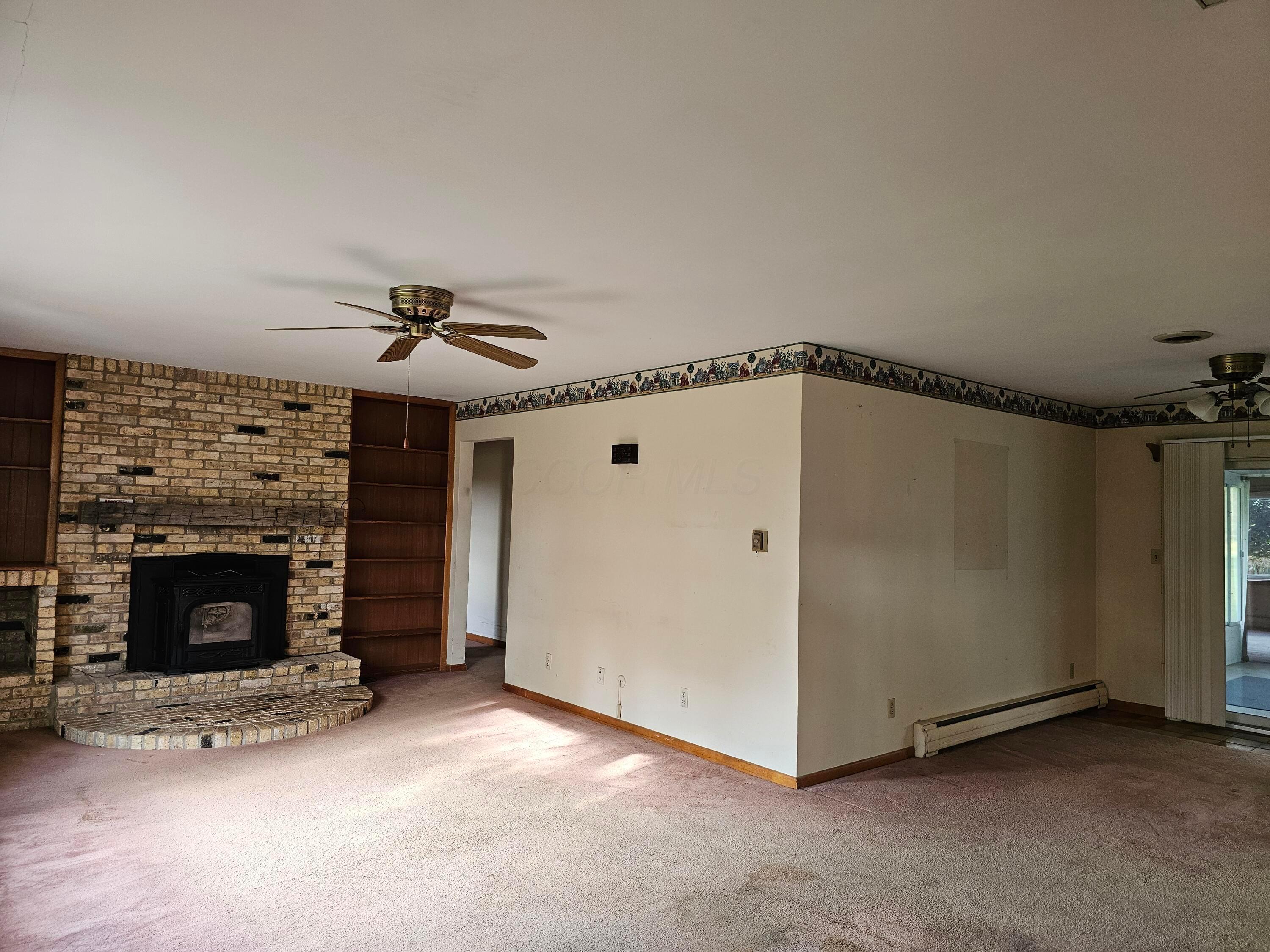 9536 Millice Road Mechanicsburg, OH 43044 - Photo 6 of 21 LIVING/DINING