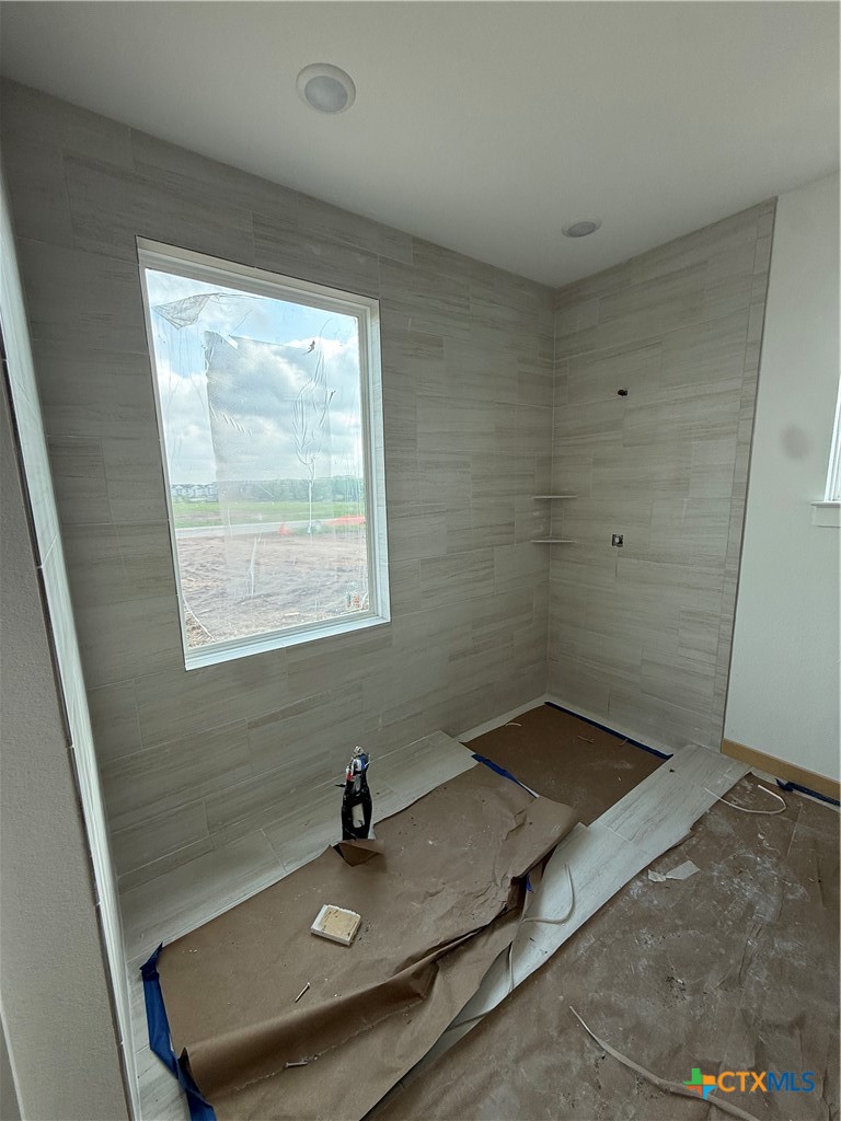 6305 McMurtry Street Austin, TX 78747 - Photo 7 of 22