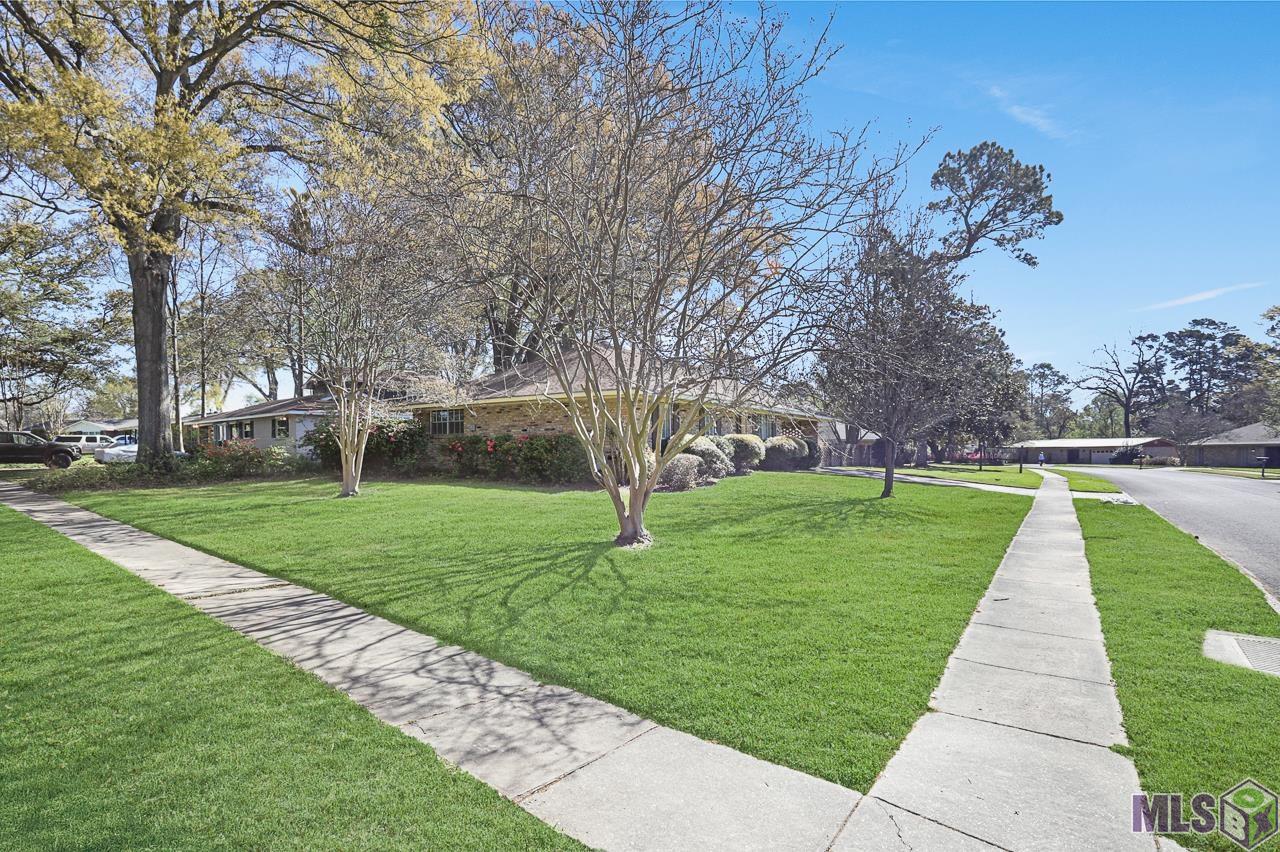 7005 Whitlow Drive Baton Rouge, LA 70808 - Photo 2 of 21