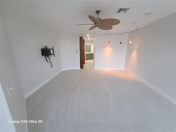 $6,500 | 360 Gulf Of Mexico Drive, Unit 312, Longboat Key, FL 34228