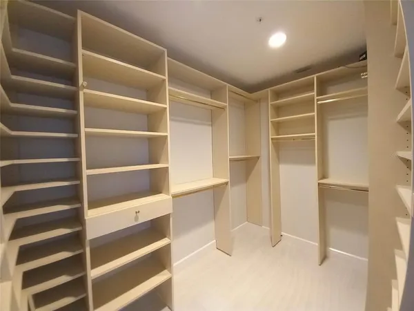 $6,500 | 360 Gulf Of Mexico Drive, Unit 312, Longboat Key, FL 34228