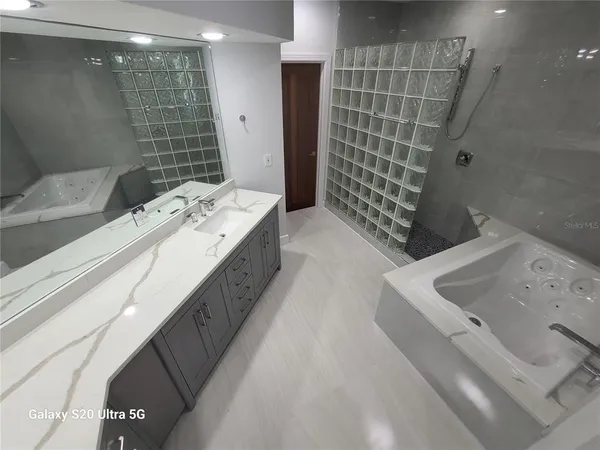 $6,500 | 360 Gulf Of Mexico Drive, Unit 312, Longboat Key, FL 34228